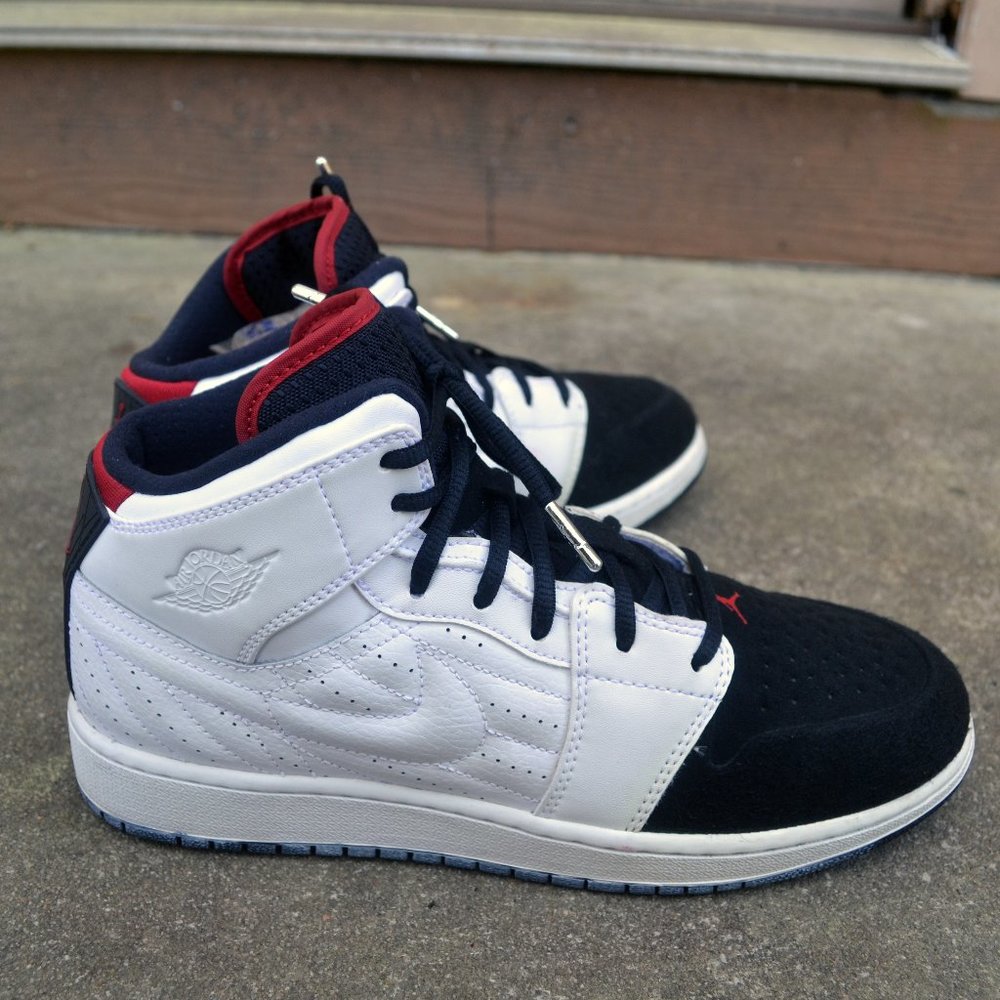 NIKE AIR JORDAN 1 RETRO '99 BG WHITE BLACK 7Y